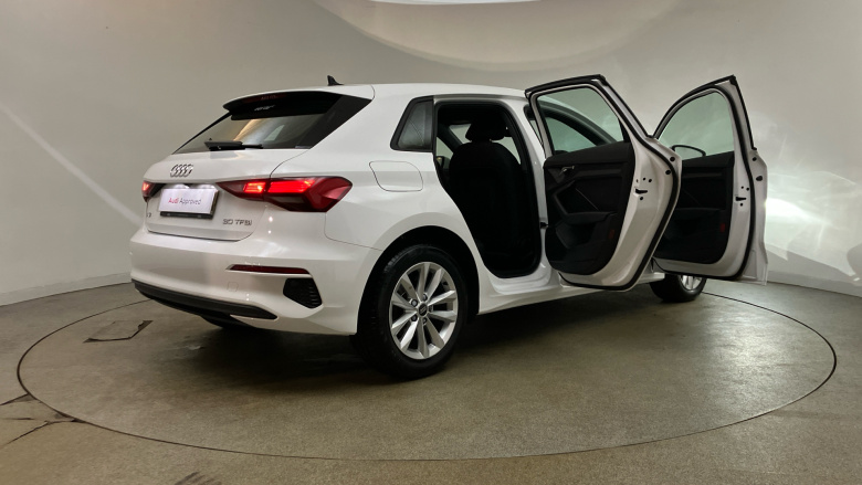 Audi A3 30 TFSI Technik 5dr Petrol Hatchback